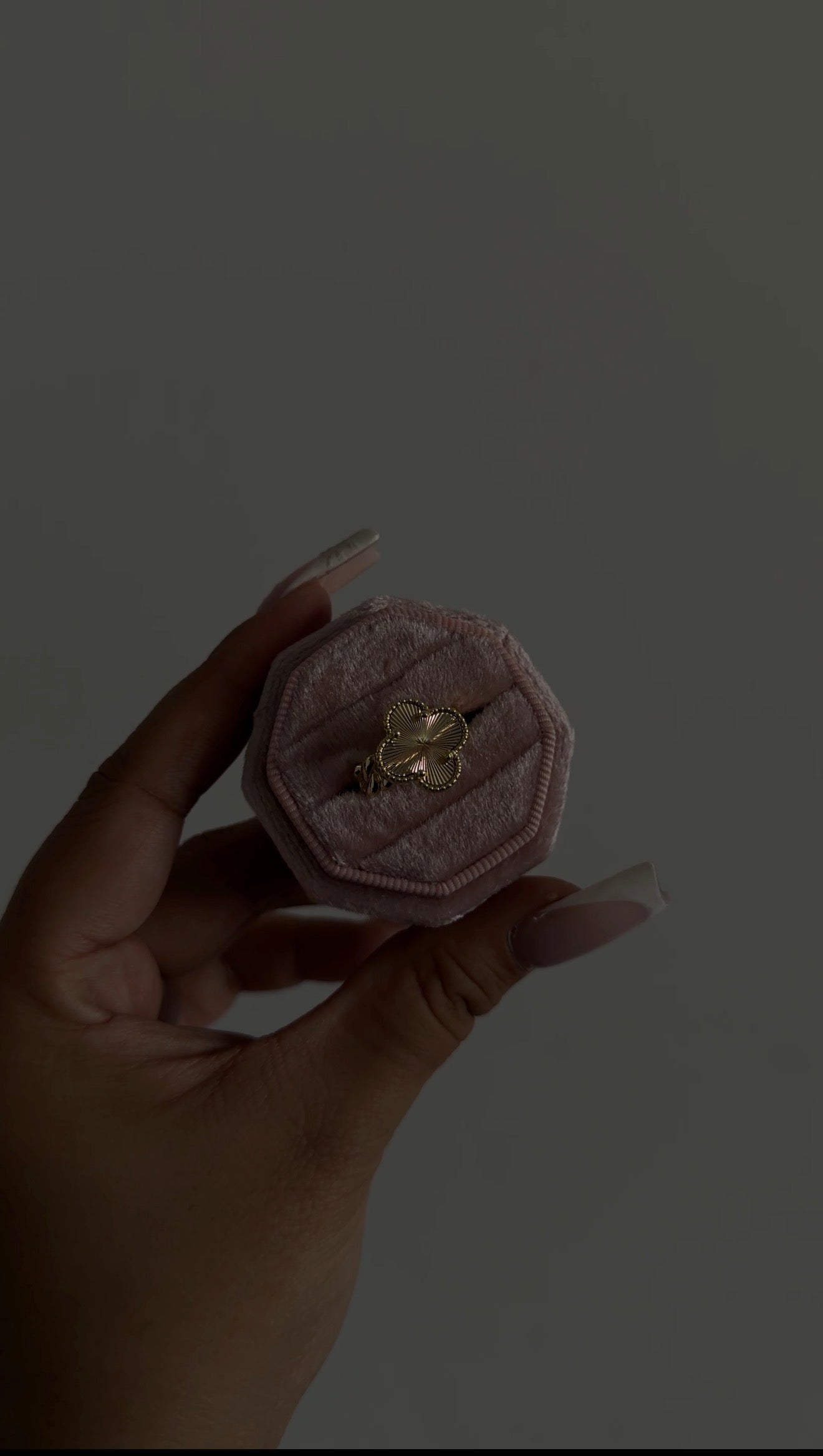 Cuban Link Vcleef Ring