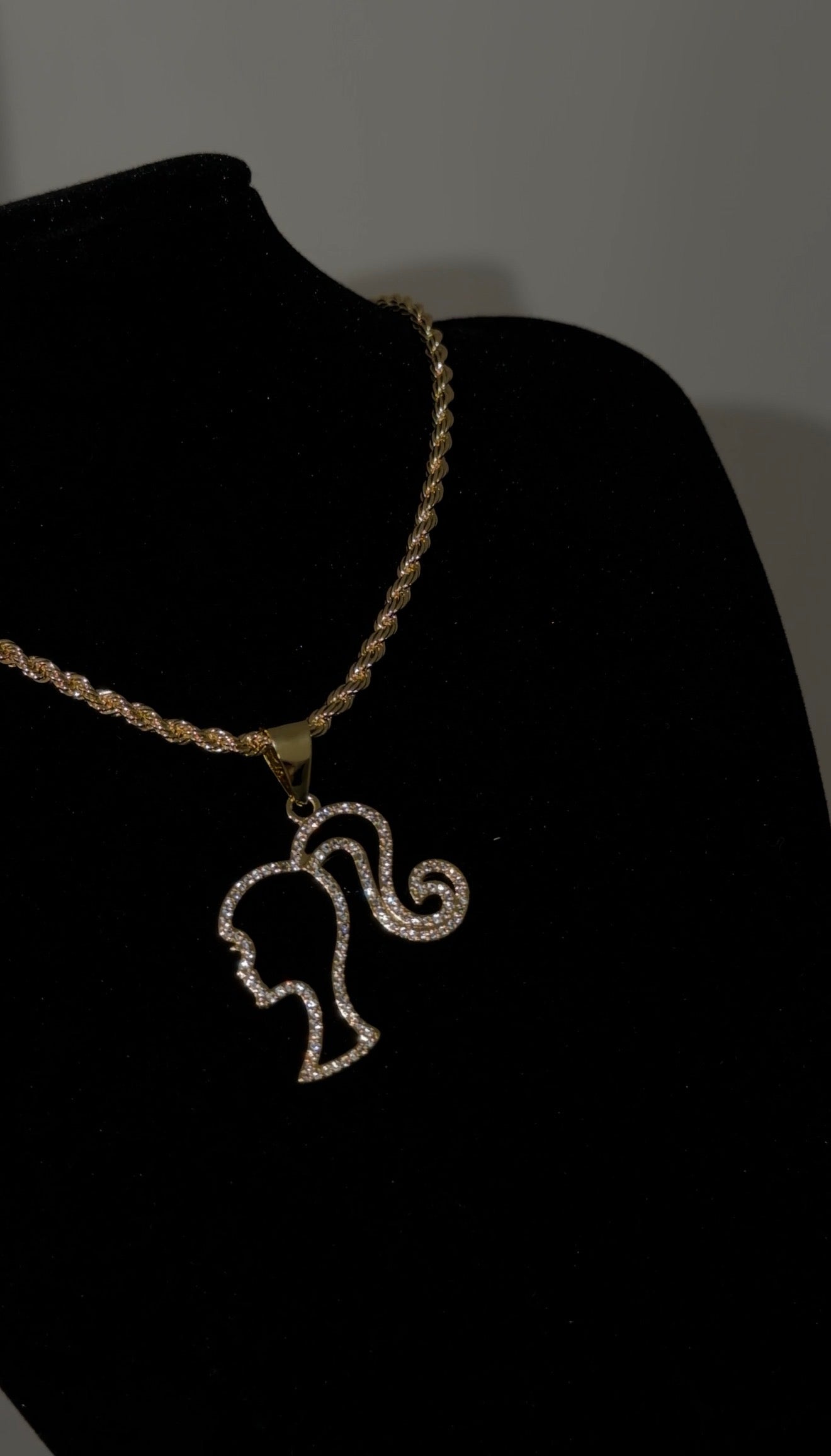 No Face Diamond Brbie Chain