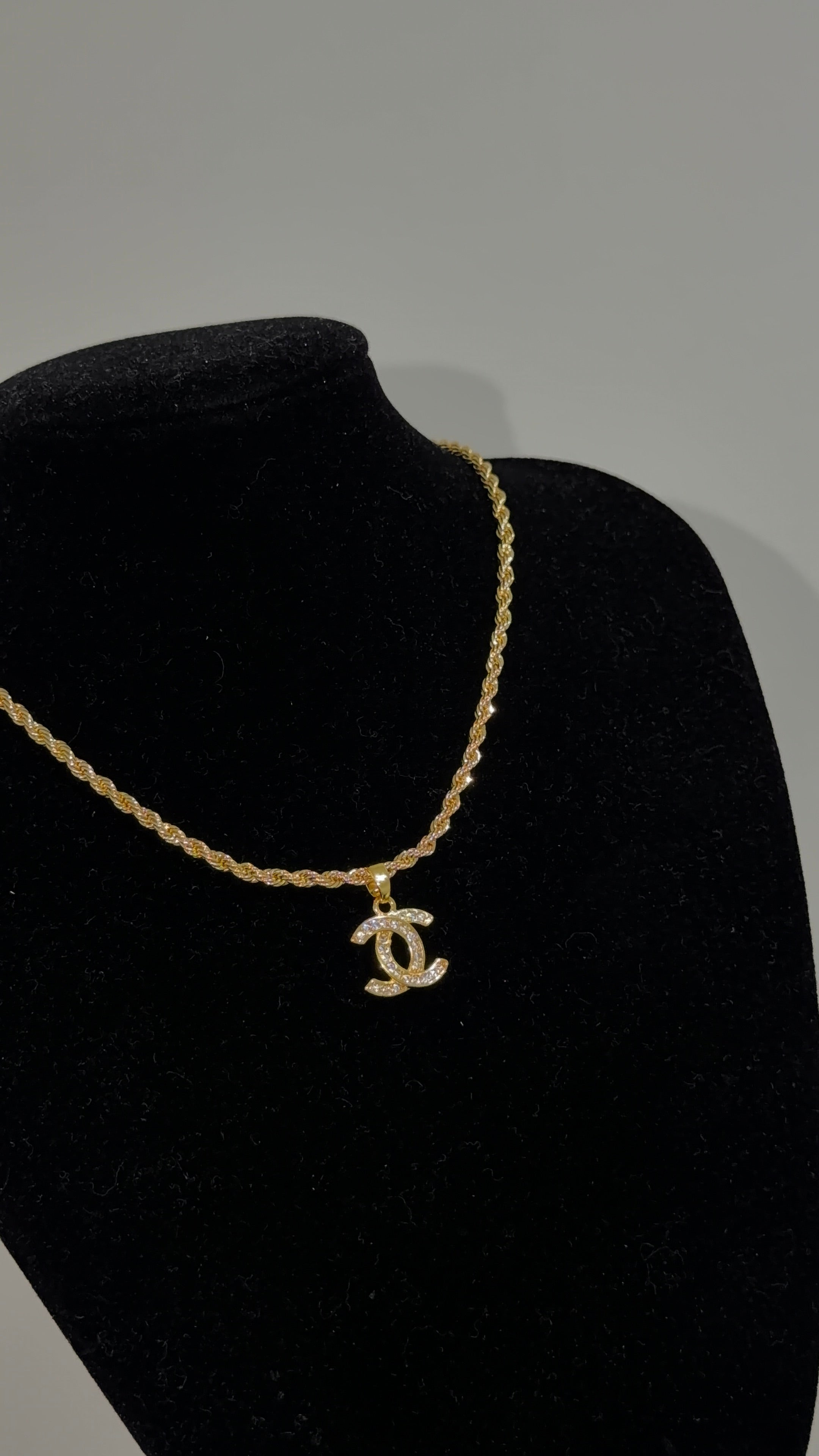 Dainty Double C Necklace