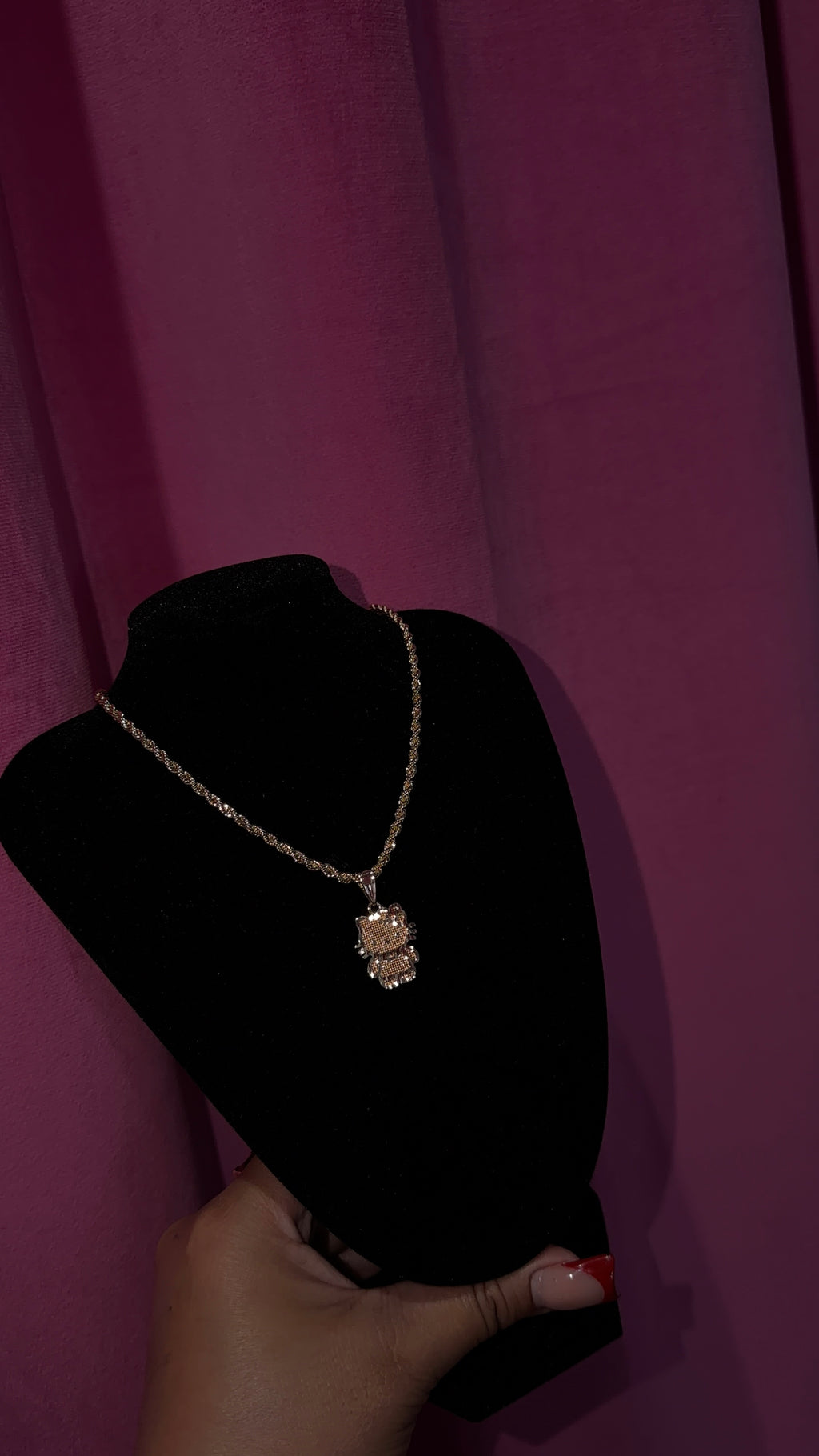 Hk Body Chain